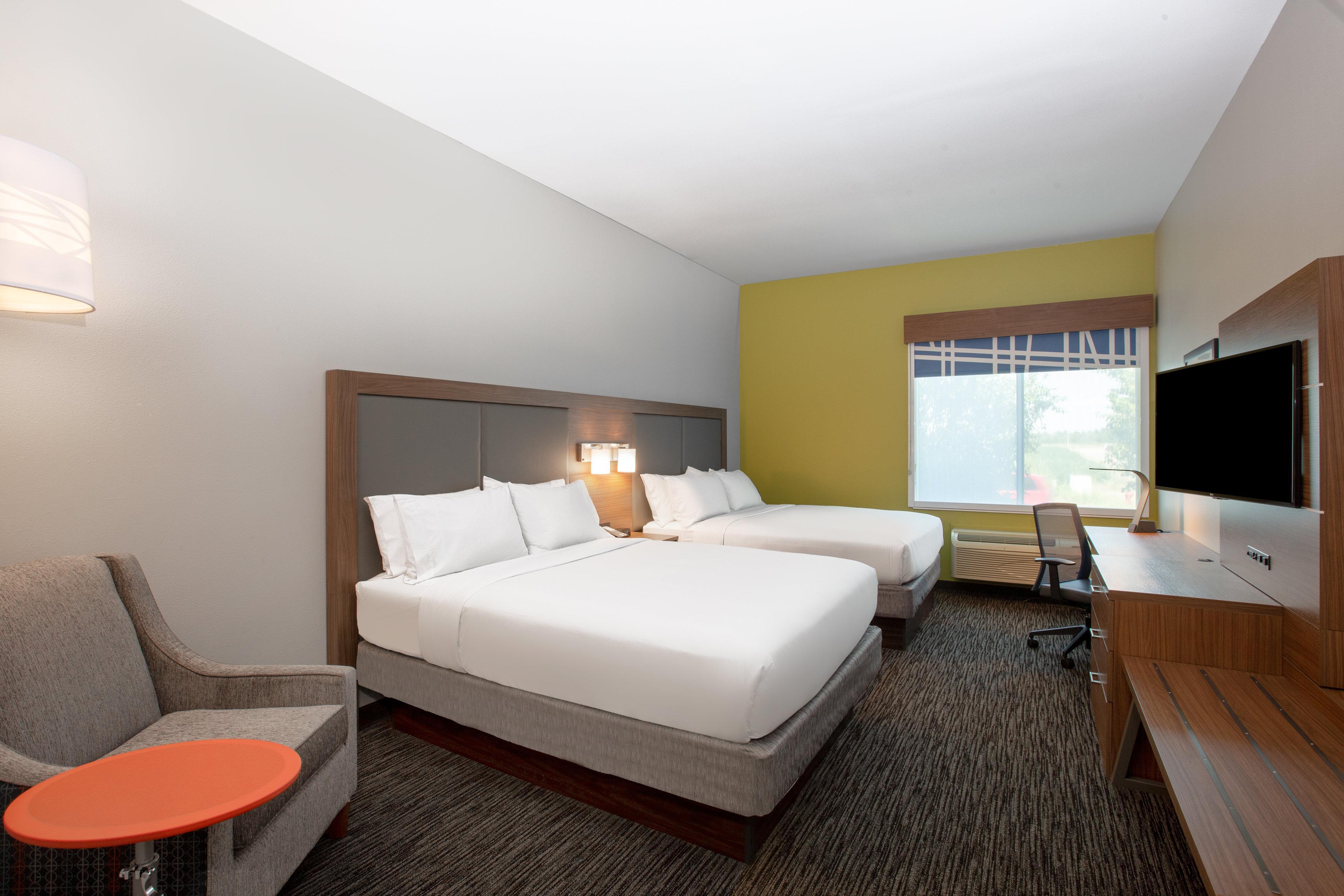 Holiday Inn Express Hotel & Suites Columbus By Ihg Exterior photo