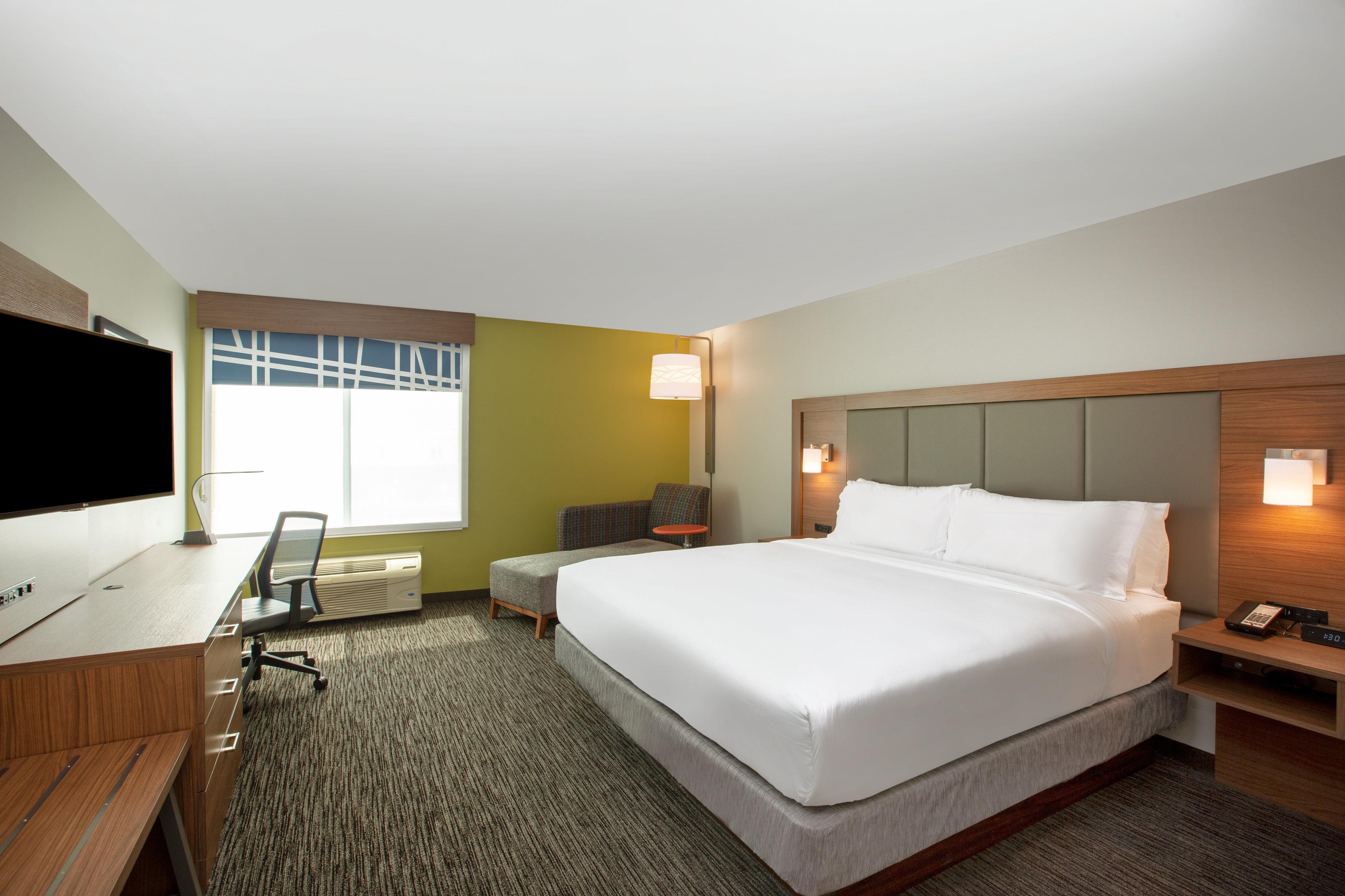 Holiday Inn Express Hotel & Suites Columbus By Ihg Exterior photo
