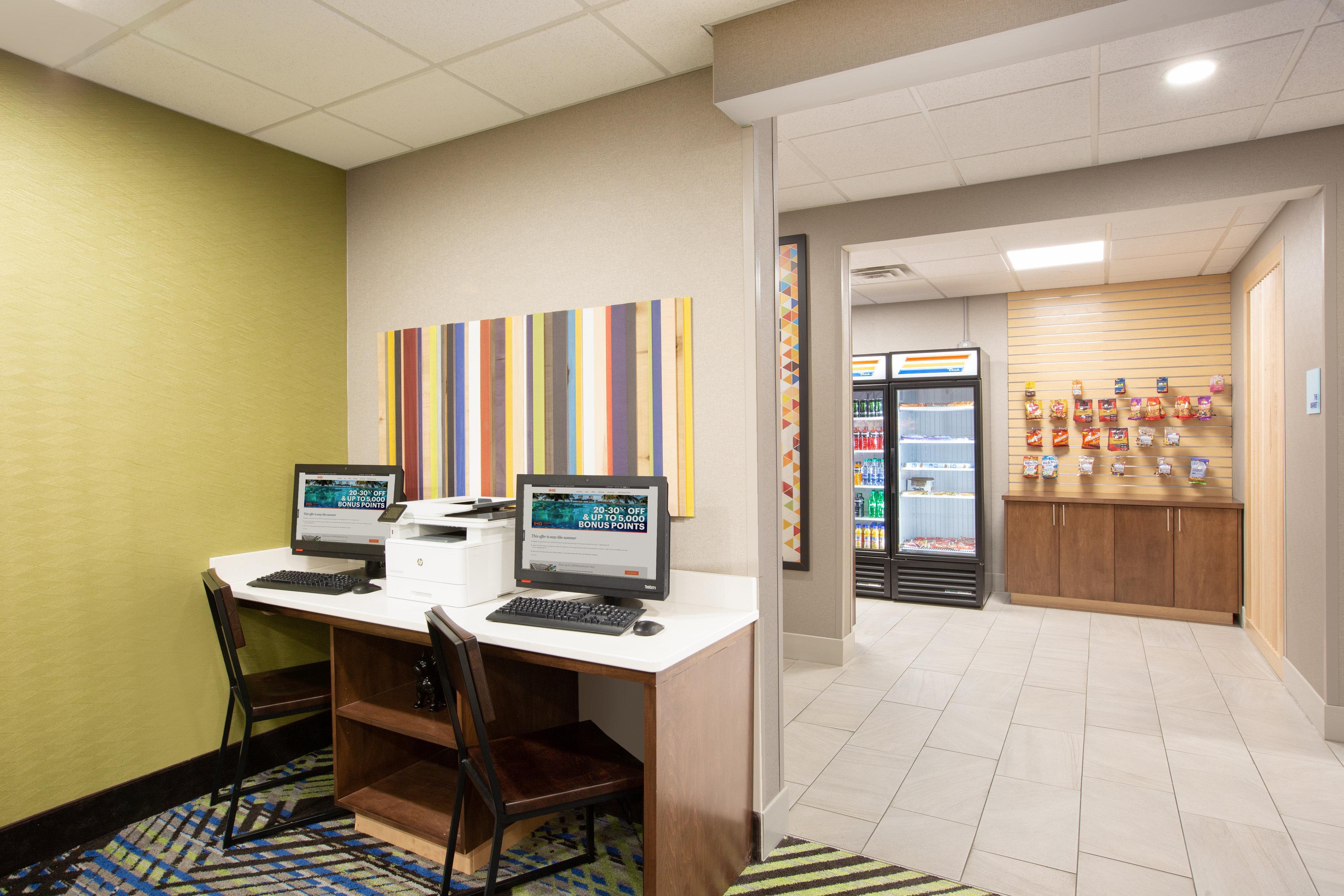 Holiday Inn Express Hotel & Suites Columbus By Ihg Exterior photo