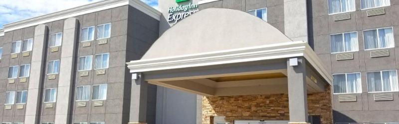 Holiday Inn Express Hotel & Suites Columbus By Ihg Exterior photo